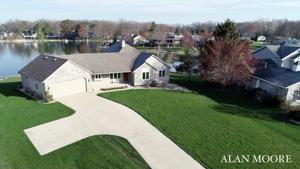 5821 Tesoro NE Drive