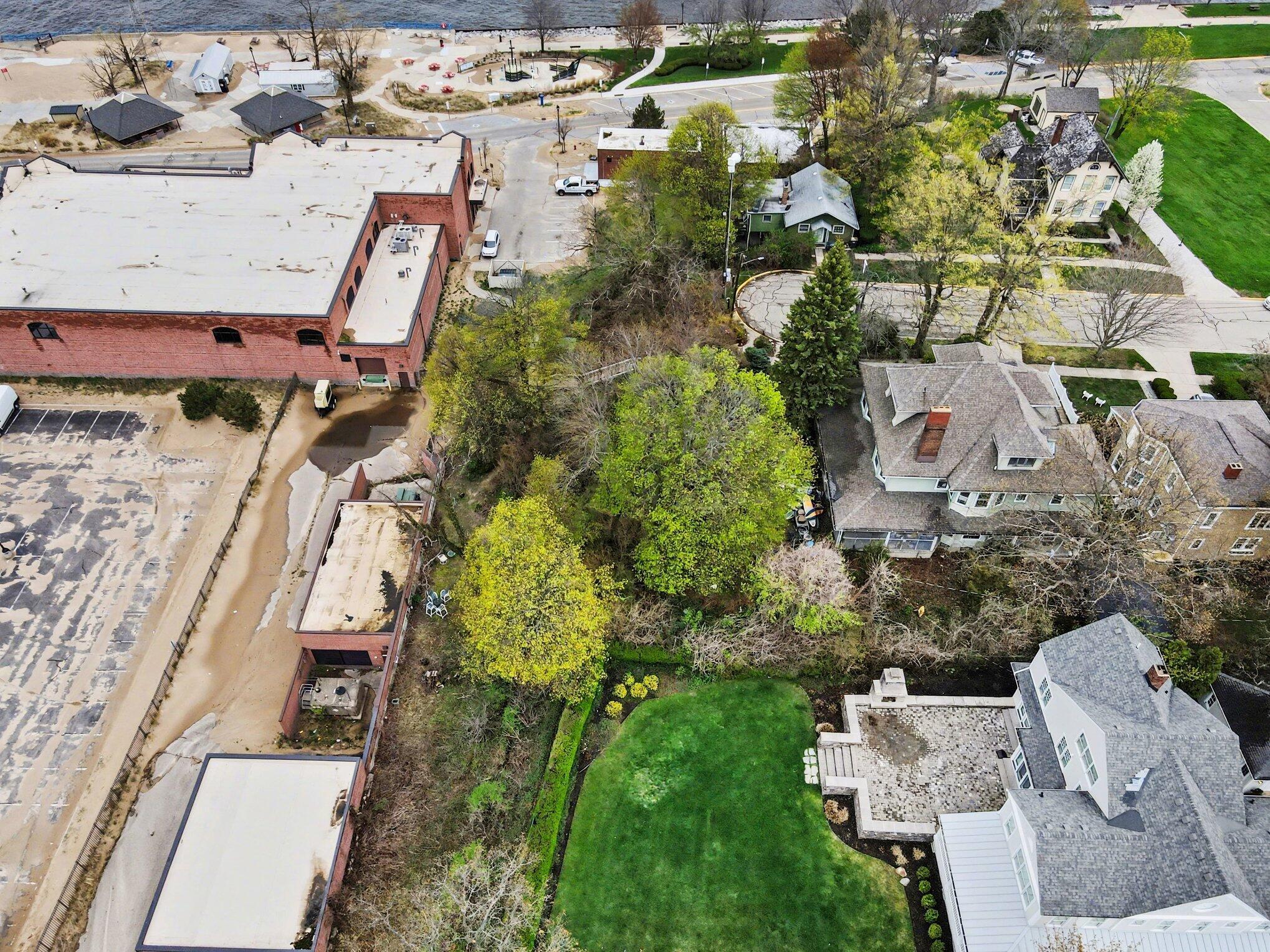 Image 4: 007_file_2353