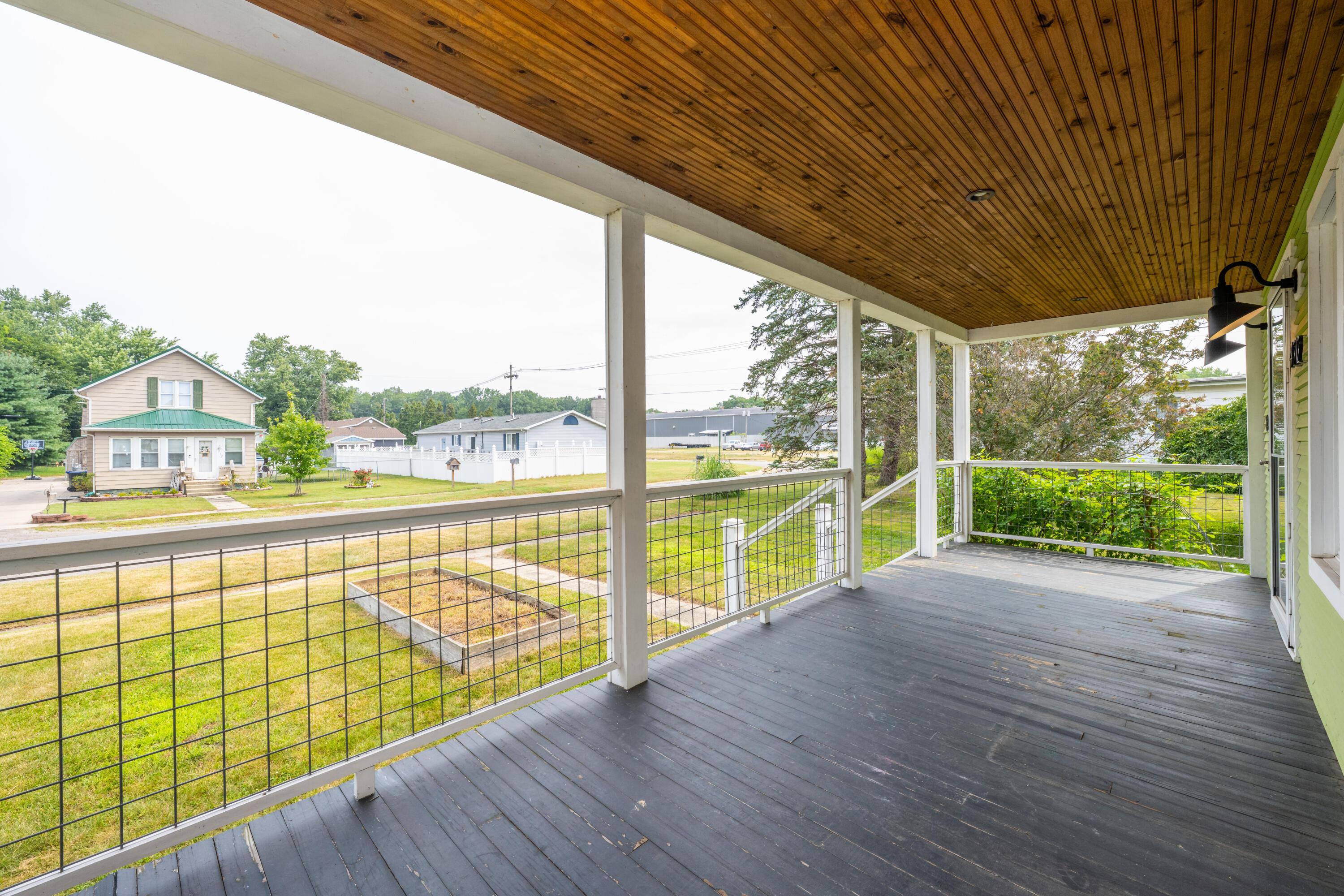 Image 3: Orchard-106