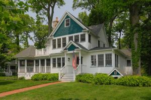 373 Gull Island