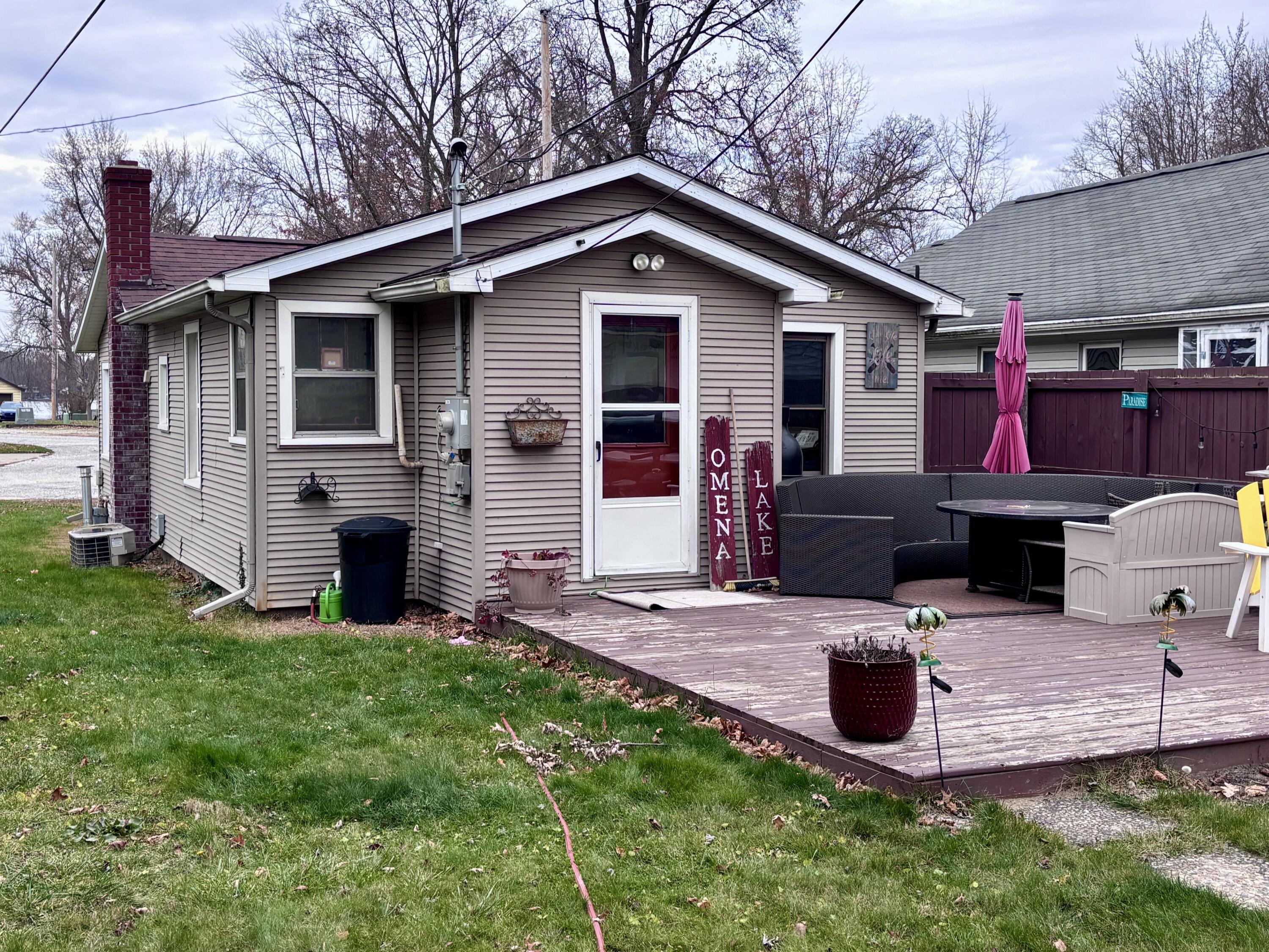 Image 2: Rear of Home