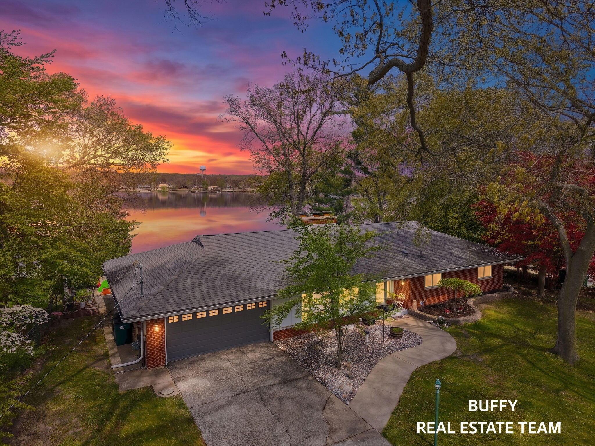 Image 2: 67-web-or-mls-Twilight5