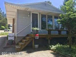 6 Grandview Avenue