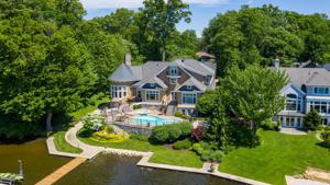 833 Barkentine Drive