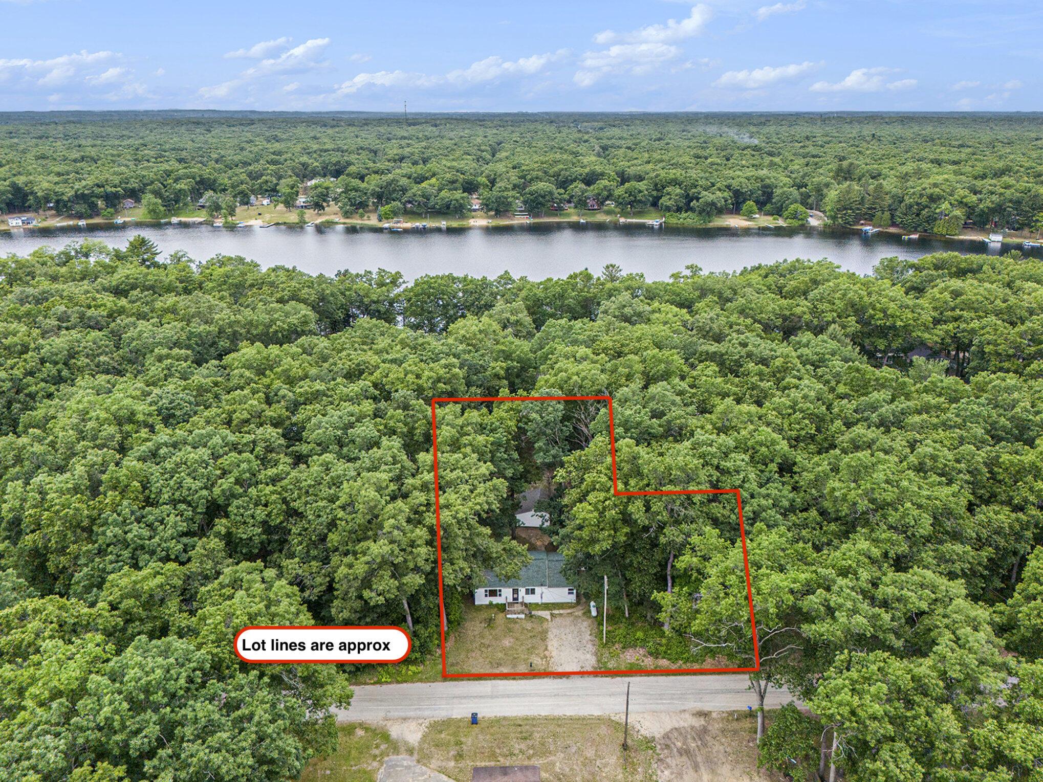 Image 2: 105 S emerson 1