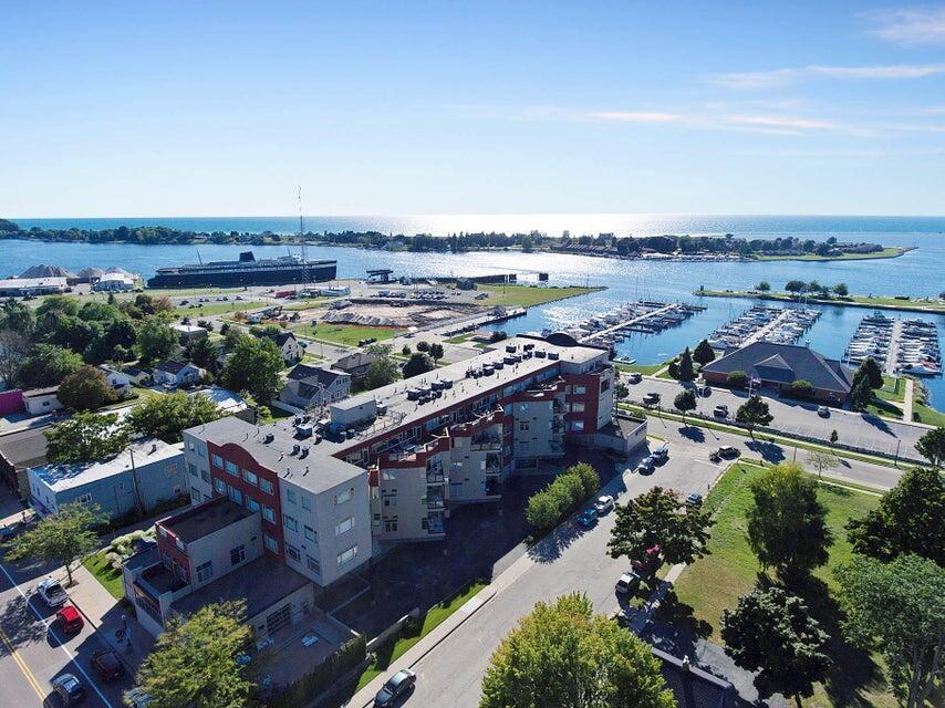 Image 1: Harbor Terrace Aeriel 4