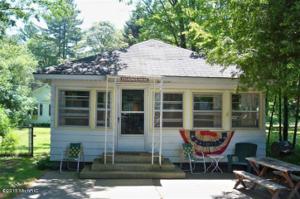 3181 N Lakeshore Drive