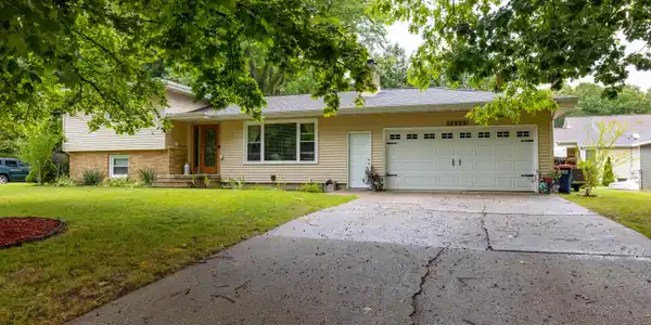 18479 N Fruitport Road