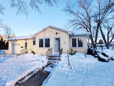 1911 Lakeview