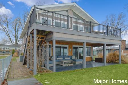 3179 Sandy Beach Street