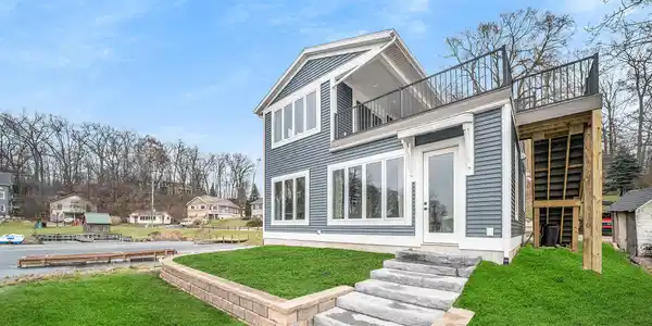 7313 Wimpole NE