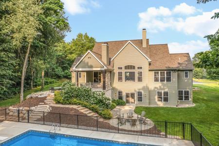12067 Forest Beach Trl Pvt Trail