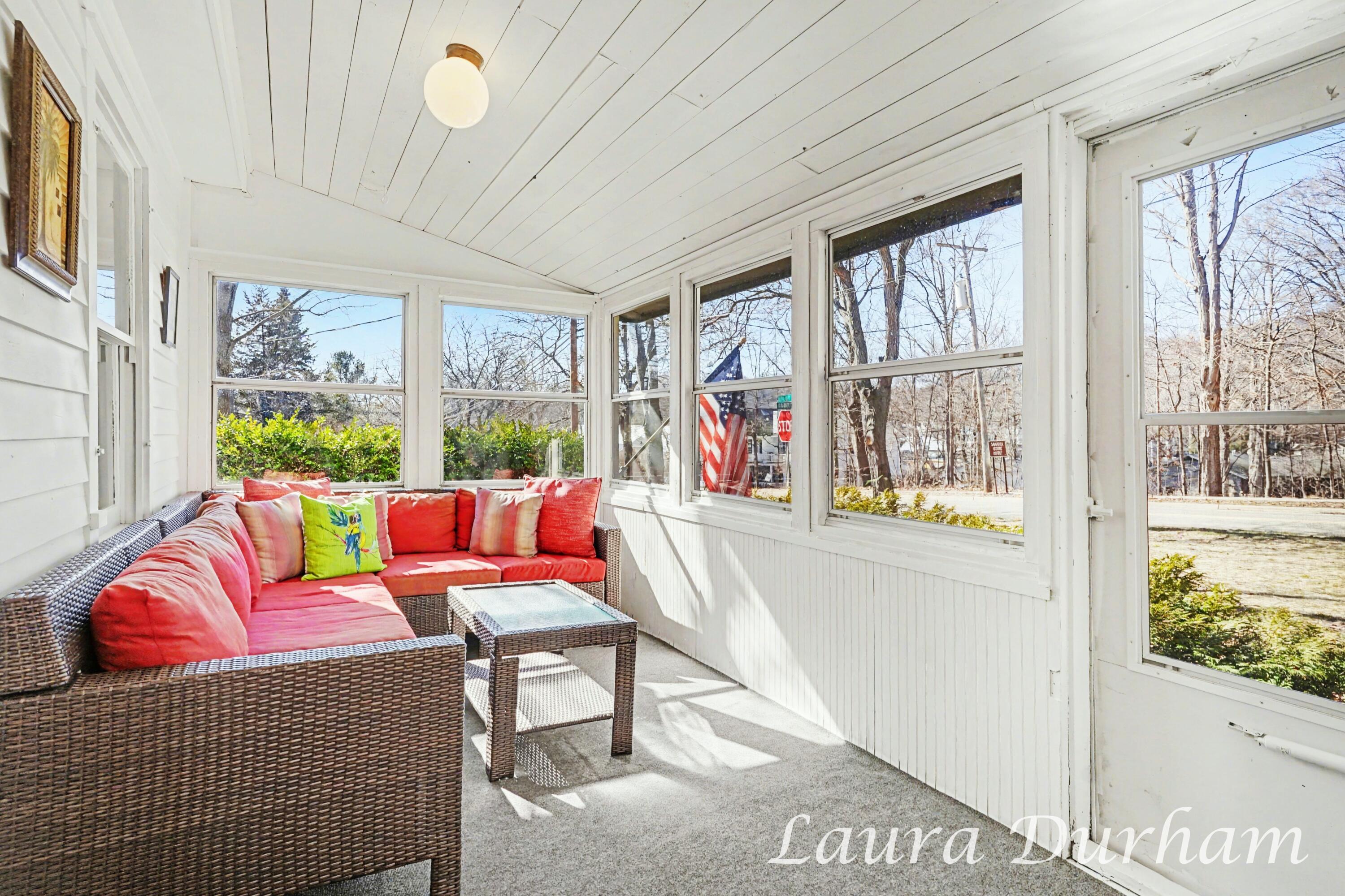 Image 3: LJD011_file_8486