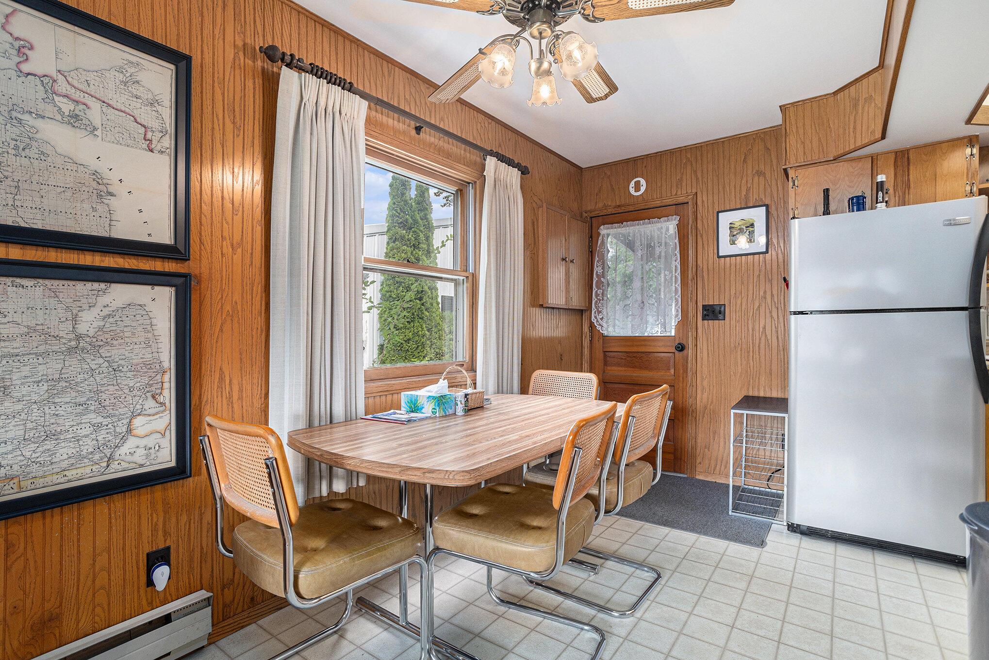 Image 4: 005_911_dragon_shores_dr_coldwater_mi_49