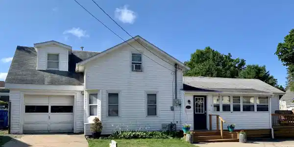 31 W Lowell Street