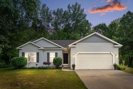 1413 Whispering Trail