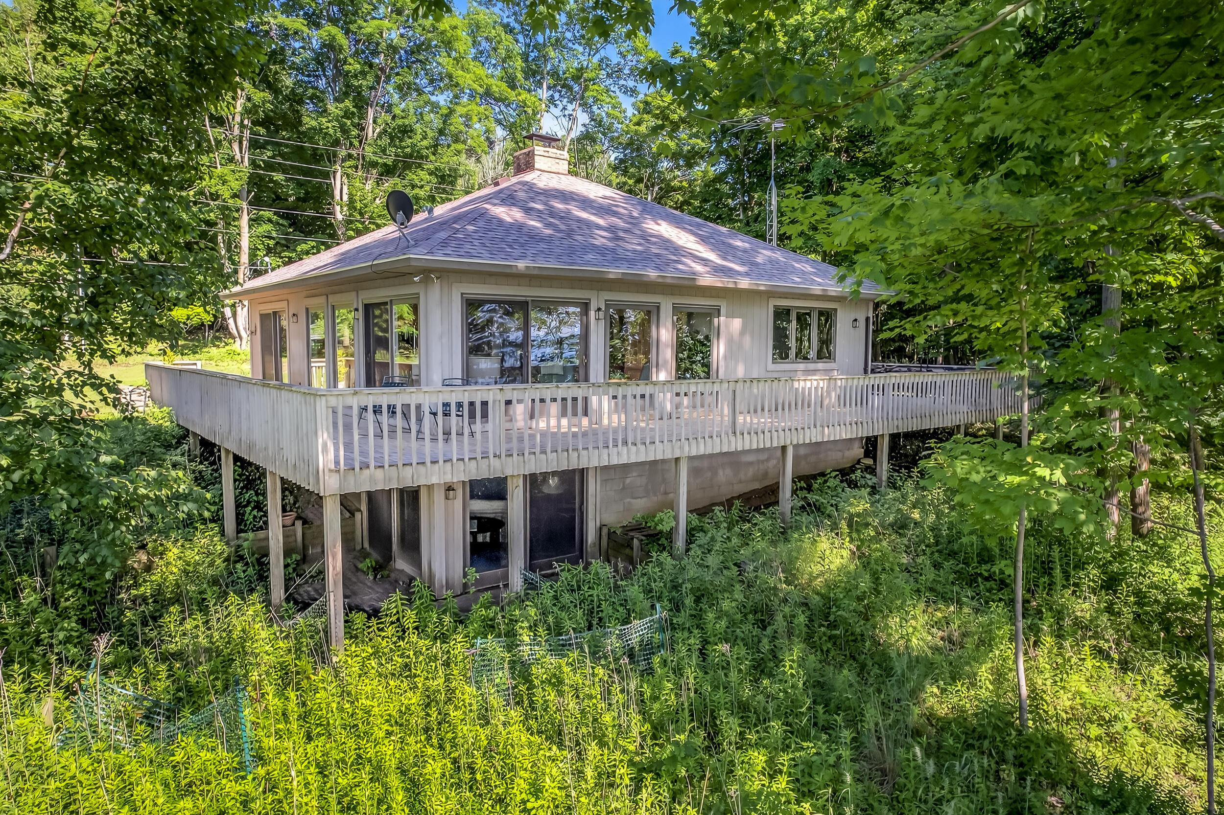 Image 2: 4_4569 s lakeshore-53