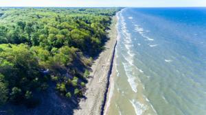 13111 Lakeshore Drive
