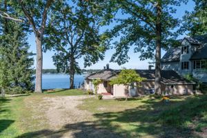 803 Lakeview Drive