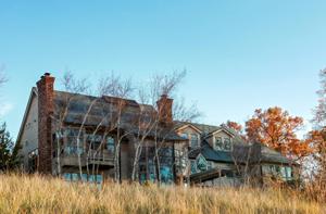 3415 Lake Shore Drive