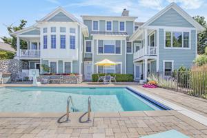 862 Monroe Boulevard