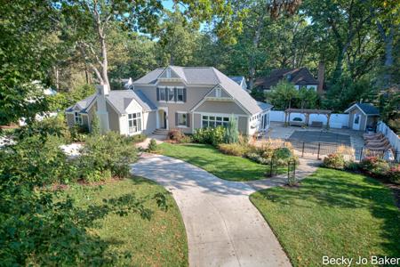 430 Mid Oak Drive