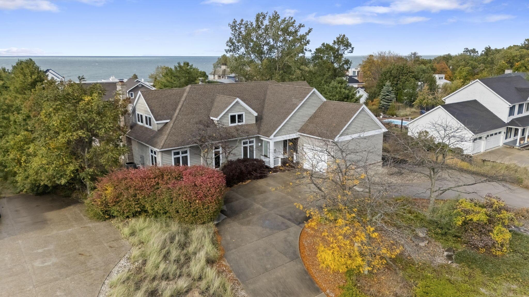 Image 1: 51111 Main Drive