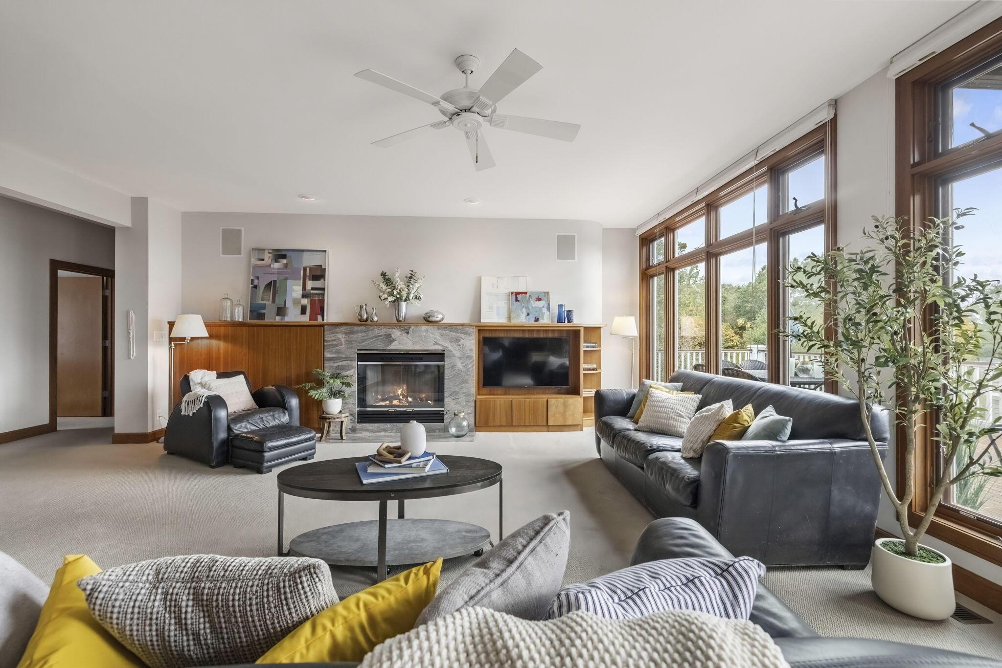 Image 4: 51111 Main Drive