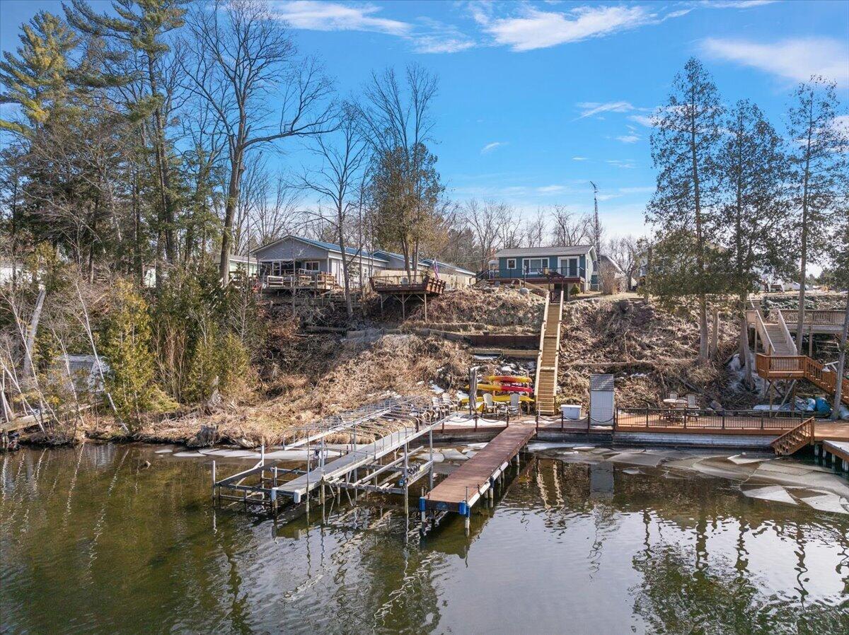 Image 2: 21-6185 E Dave St-22