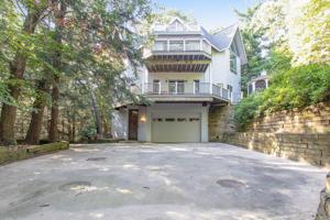 371 Vine Street