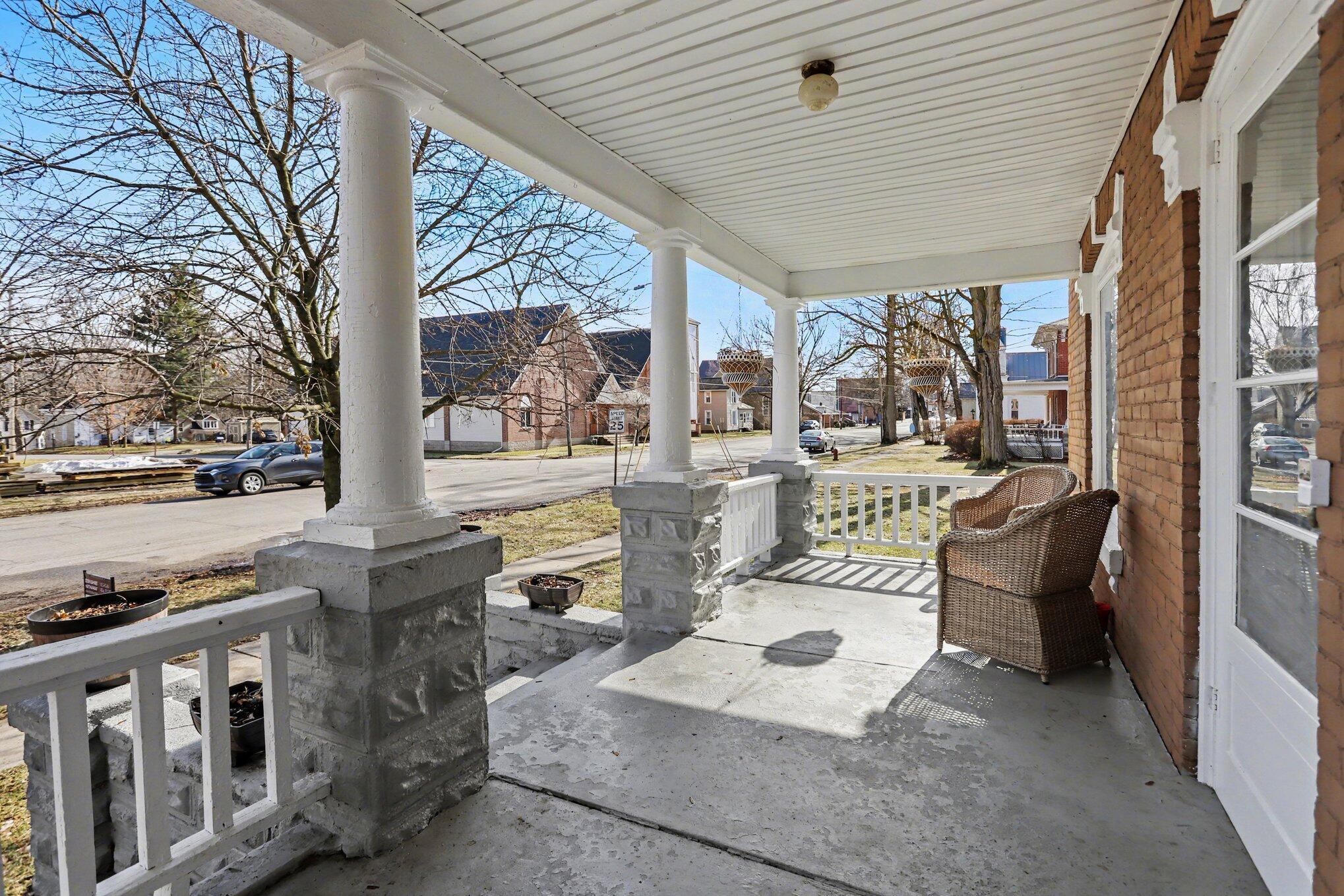 Image 2: 004_file_6147