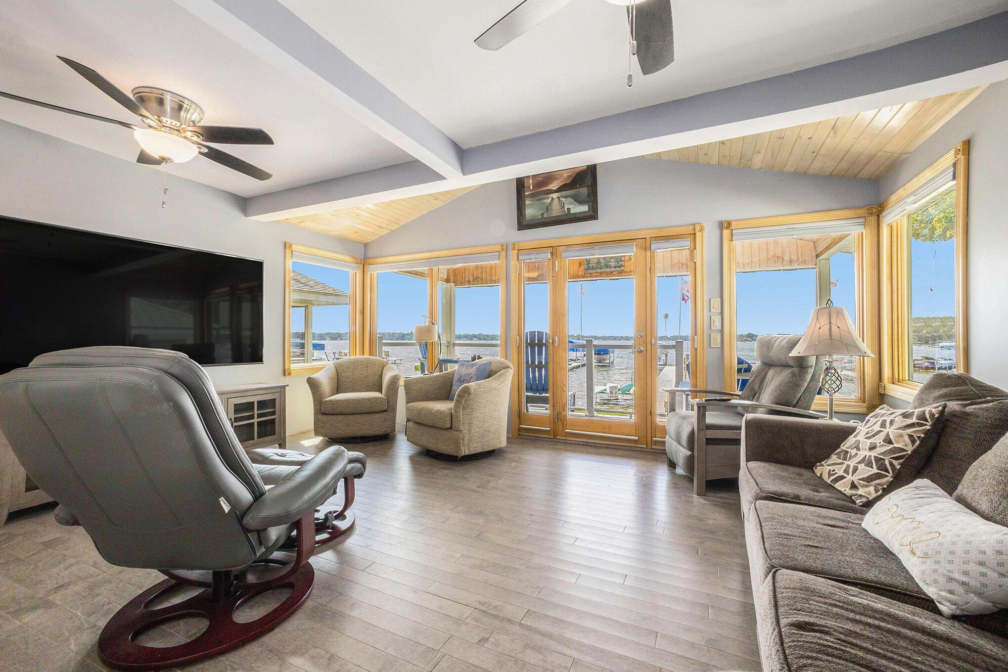 Image 4: 011_img_6922_115