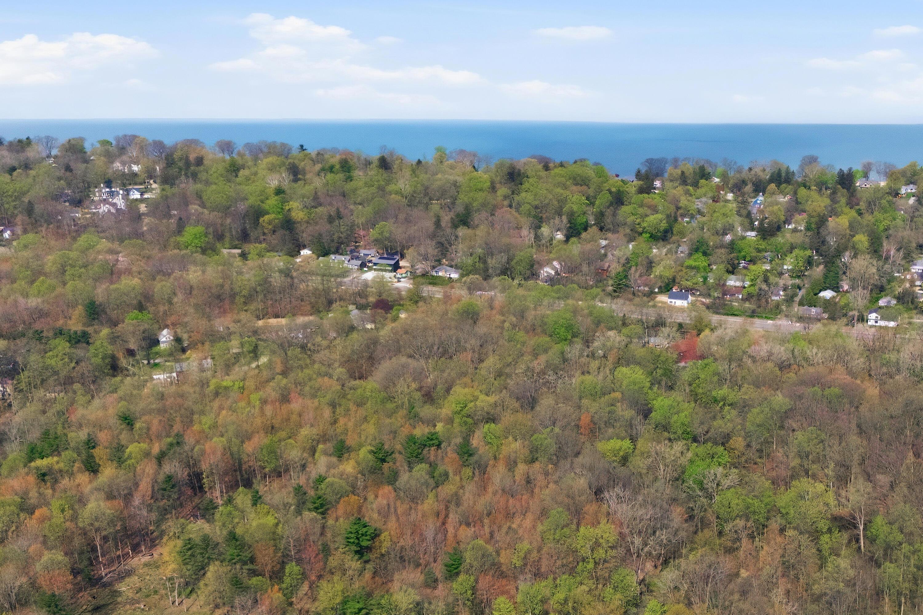 Image 2: 15161 Hillside