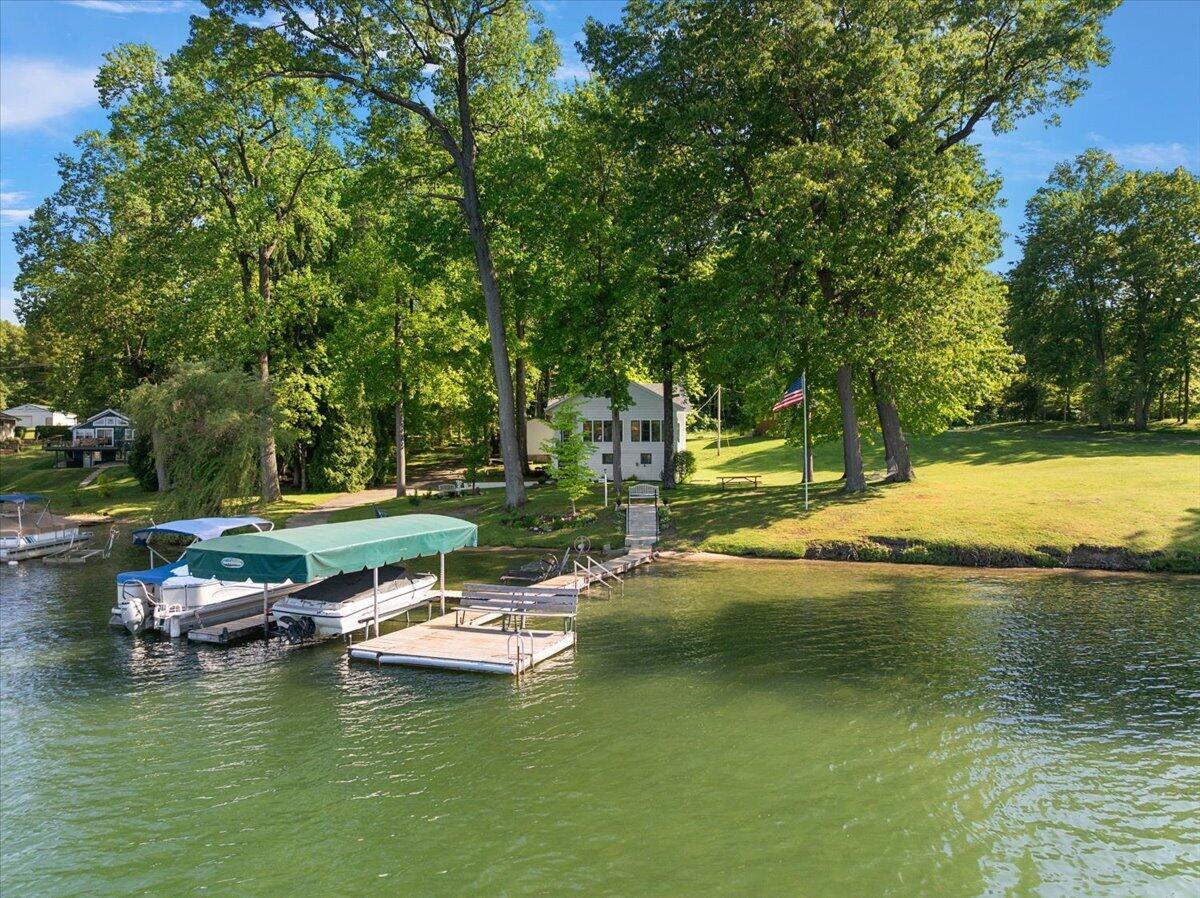 Image 1: 144' Frontage Big Crooked Lake