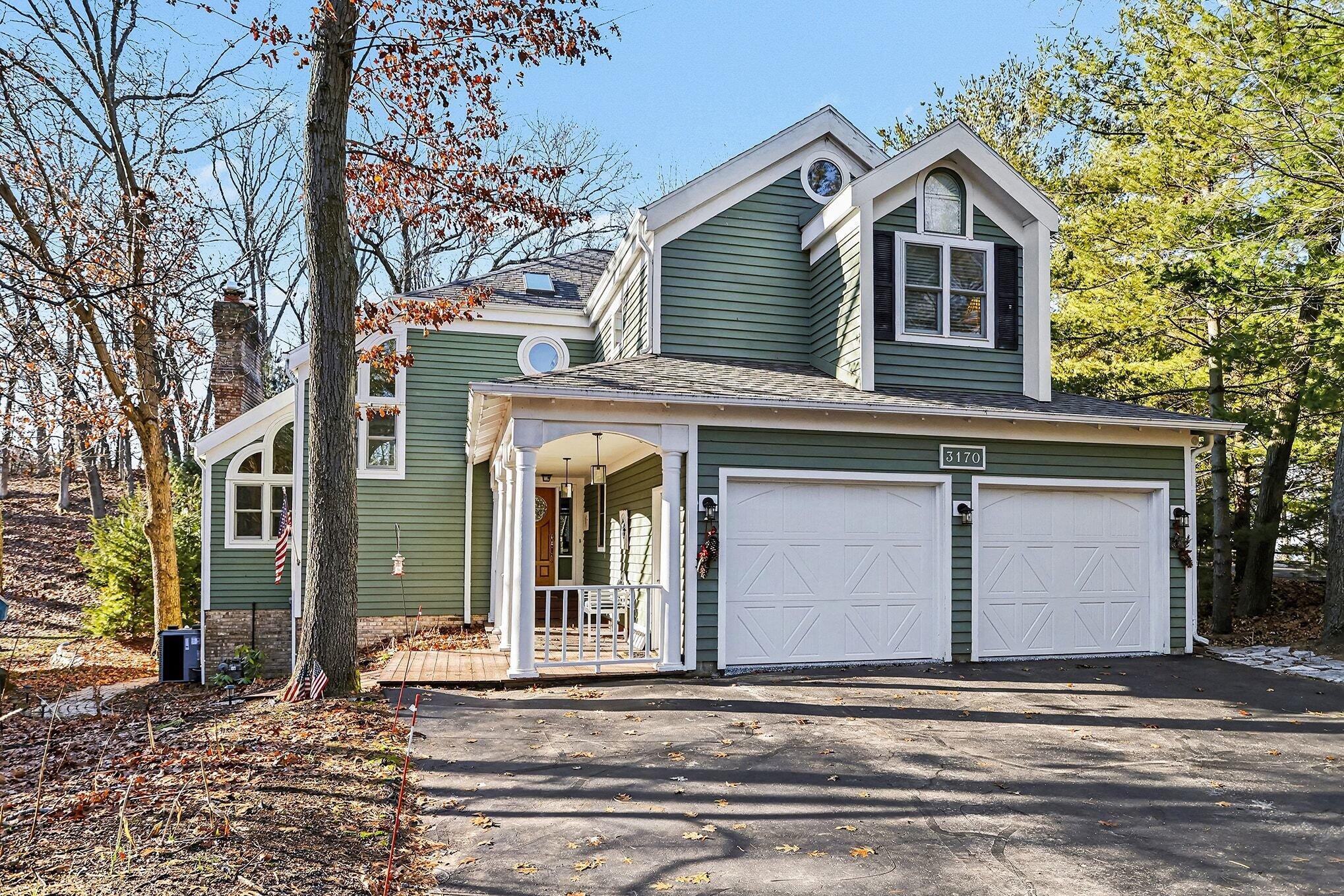 Image 2: 3170 Wild Dunes Path