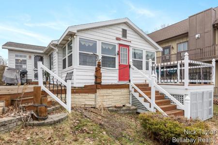 8198 Morrison Lake Gardens