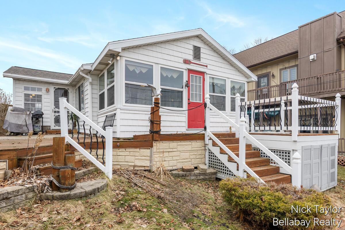 Image 1: 8198-Morrison-Lake_020