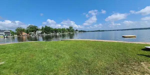 11072 Lake