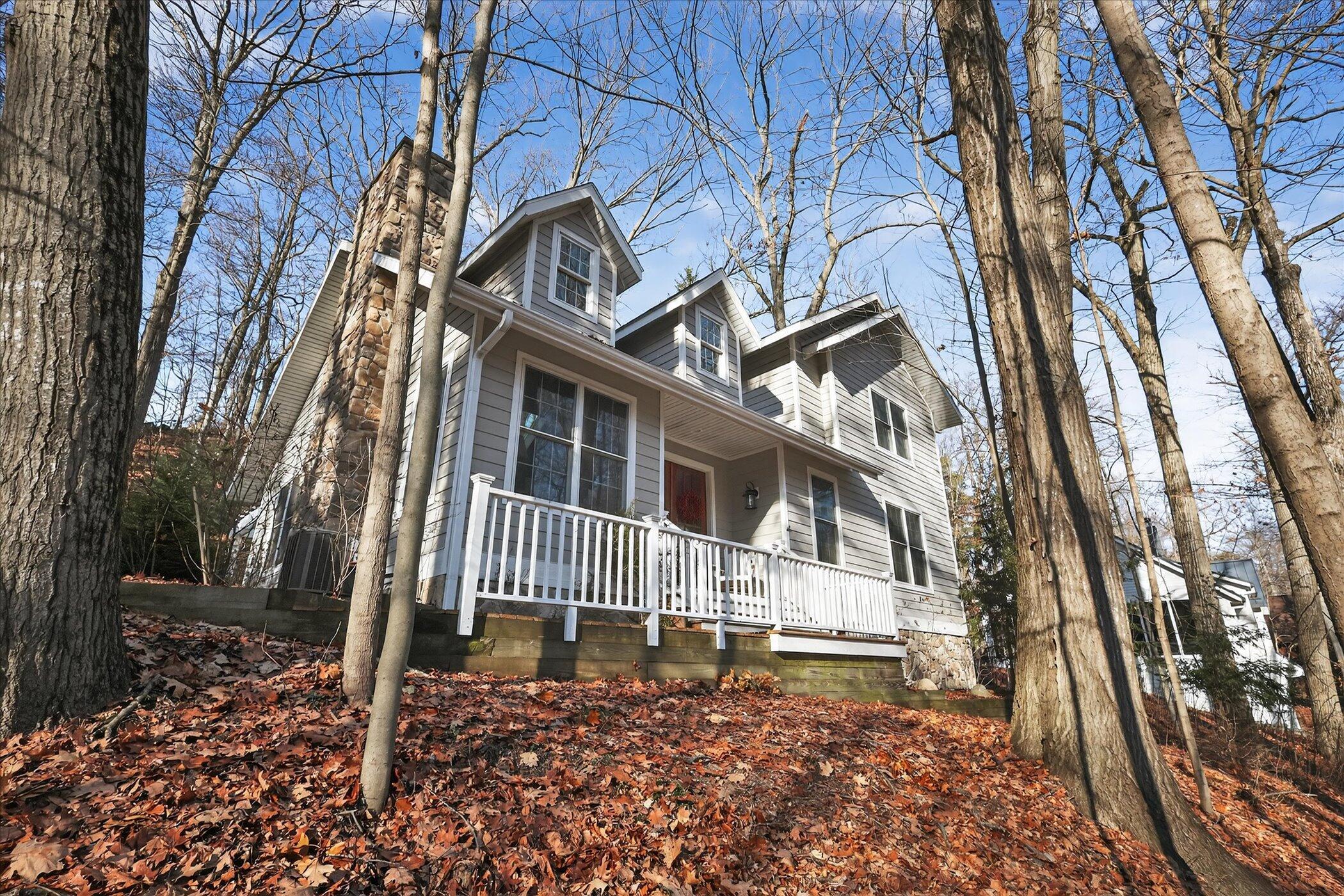 Image 1: 02-12772-Lakeland-Lane-Sawyer-MI-49125-W