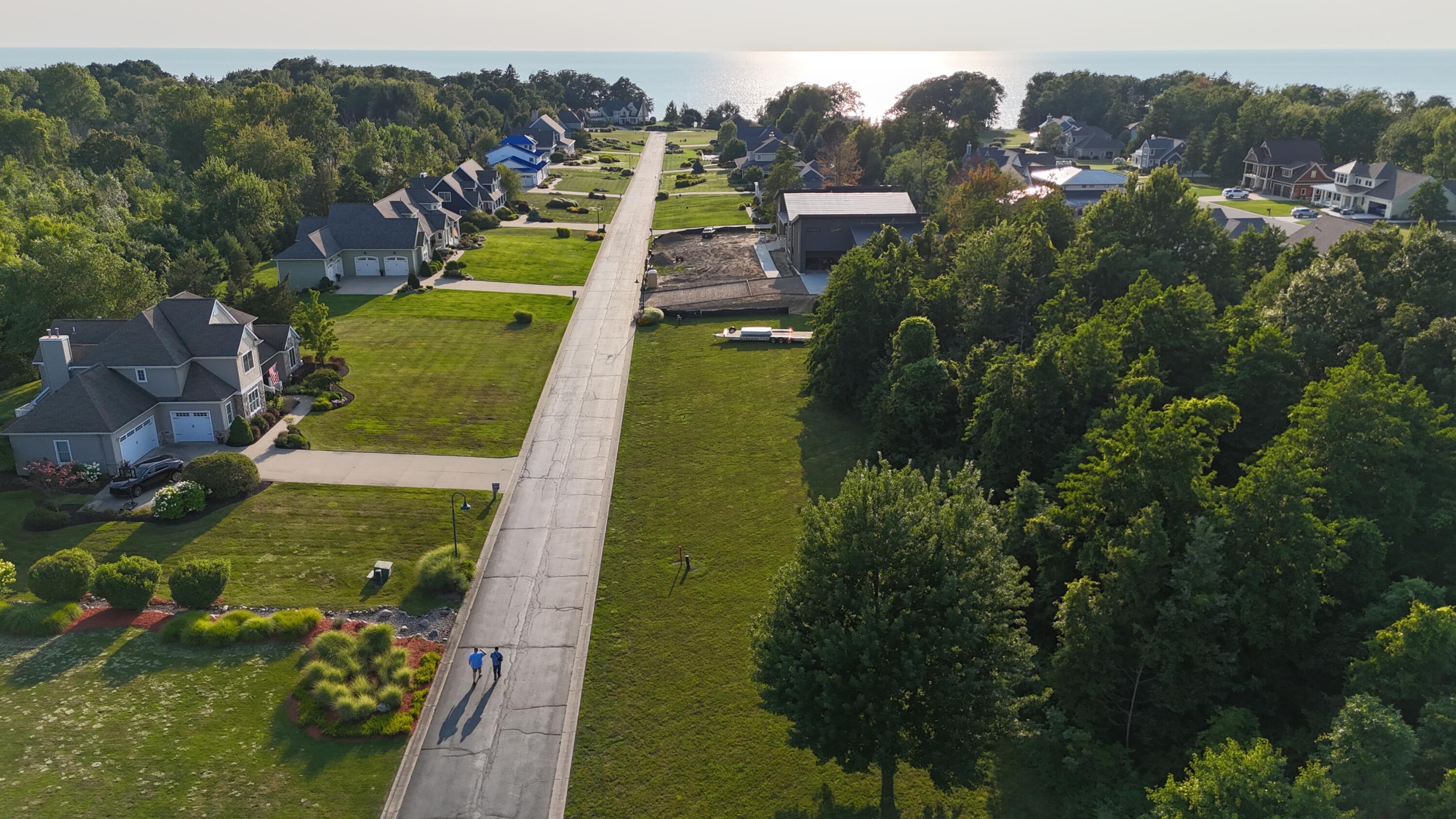 Image 3: Neighborhood