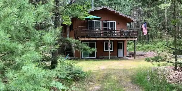 9012 N Paulina