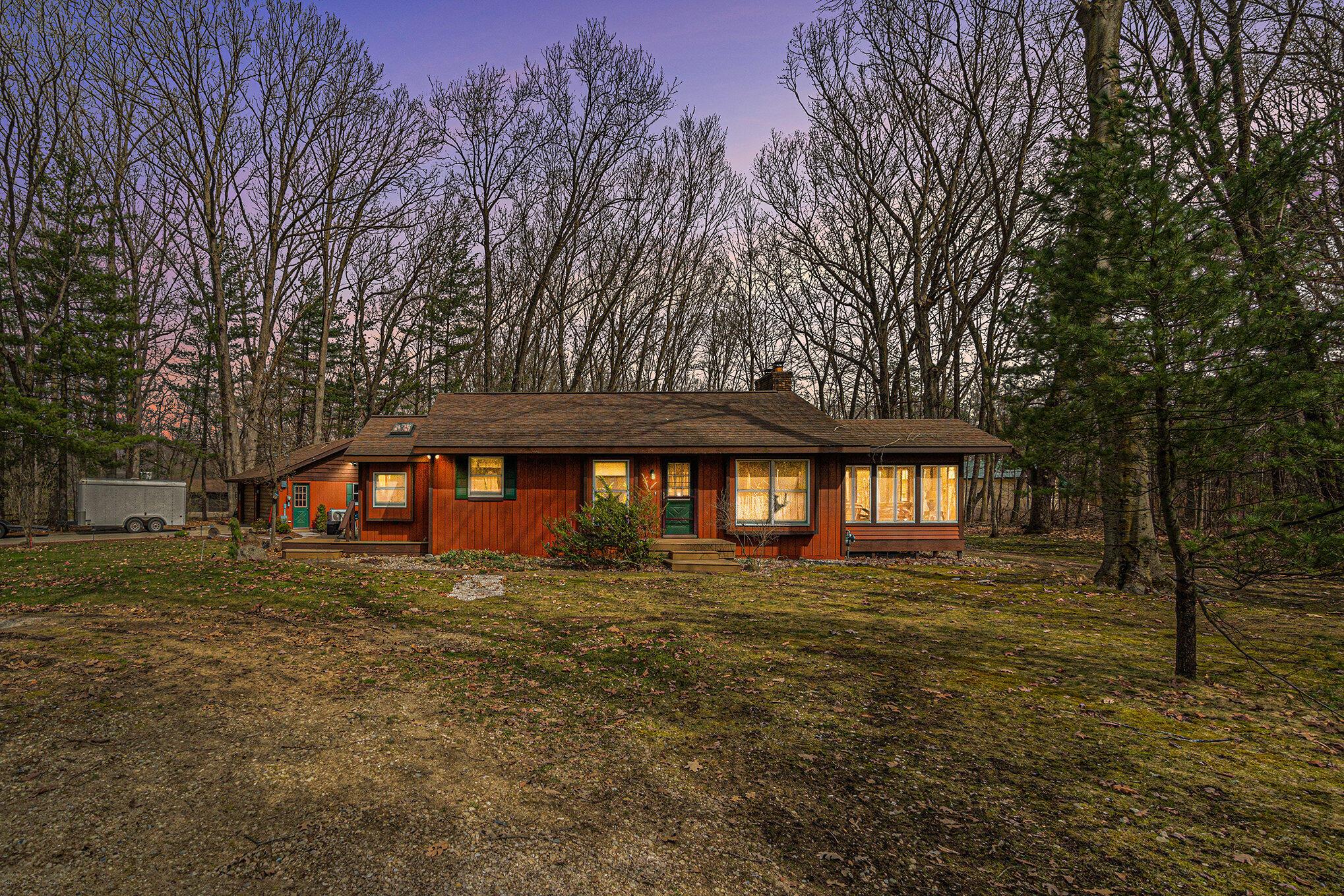 1883 Dillingham Drive, Allegan, MI lhrmls02072783
