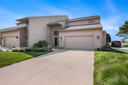 1653 E Harbour Towne Circle