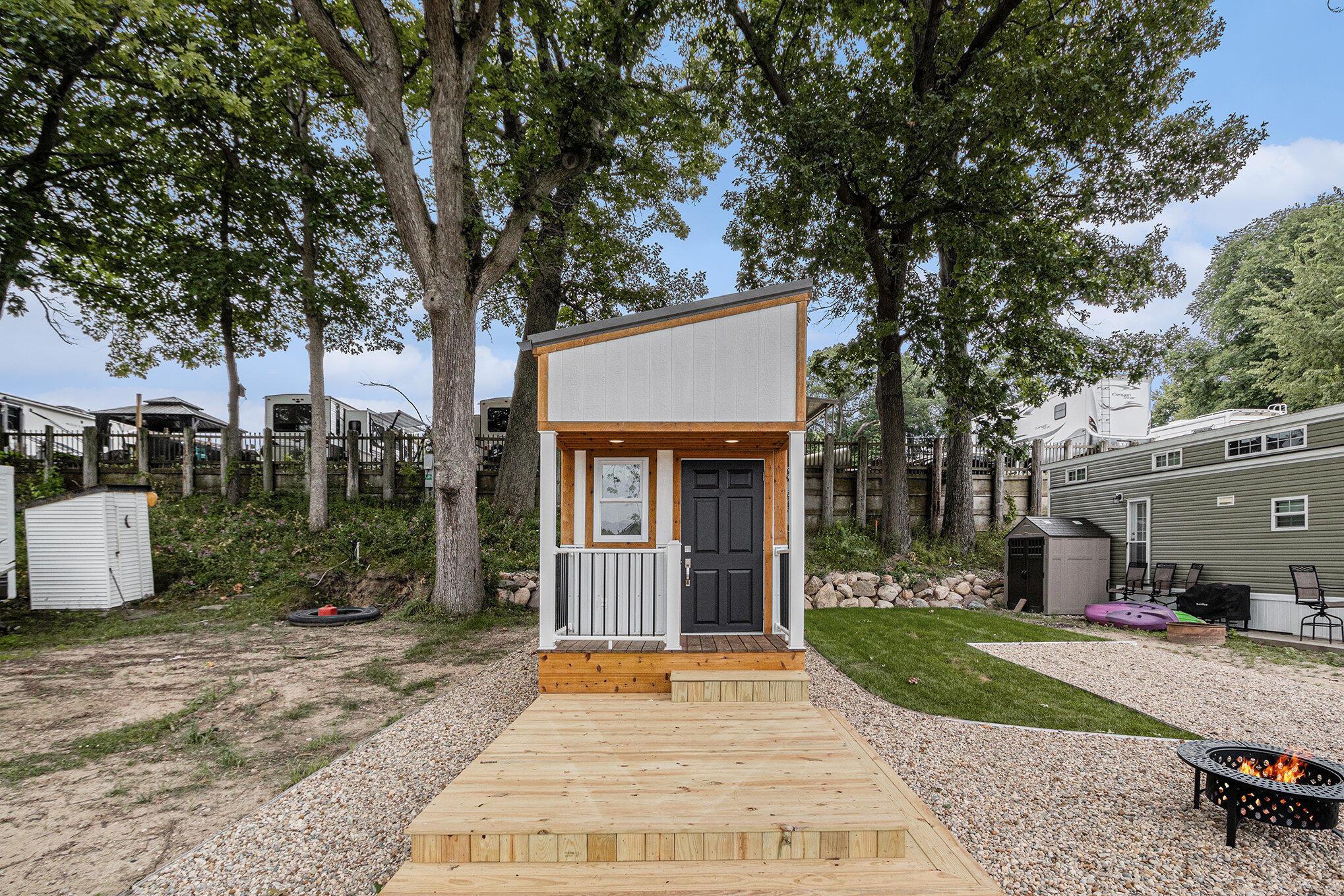 Image 4: 005_12377bairlake_22_81