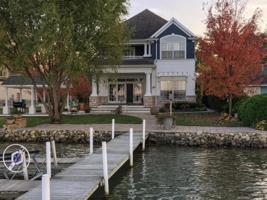 21724 Lake
