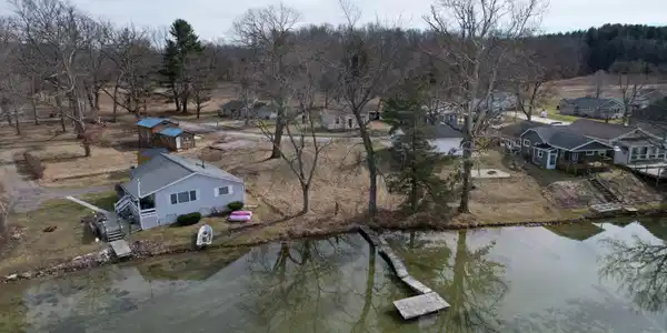 801 Swains Lake