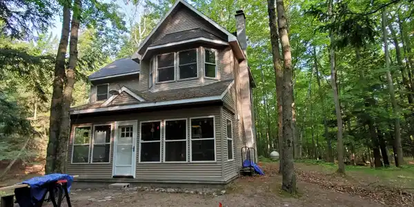 4933 Ridge