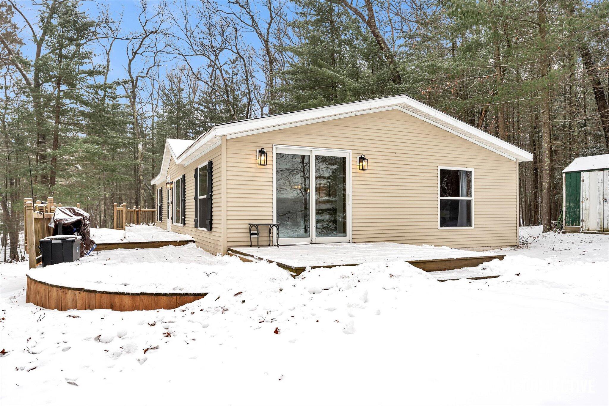 Image 1: 01-AIV00236-Edit