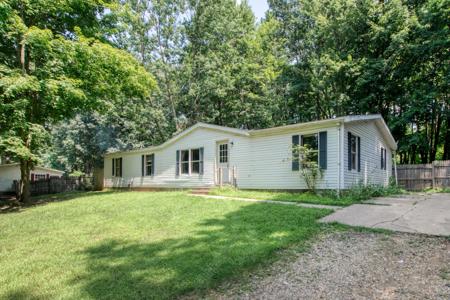 2529 Lake Drive