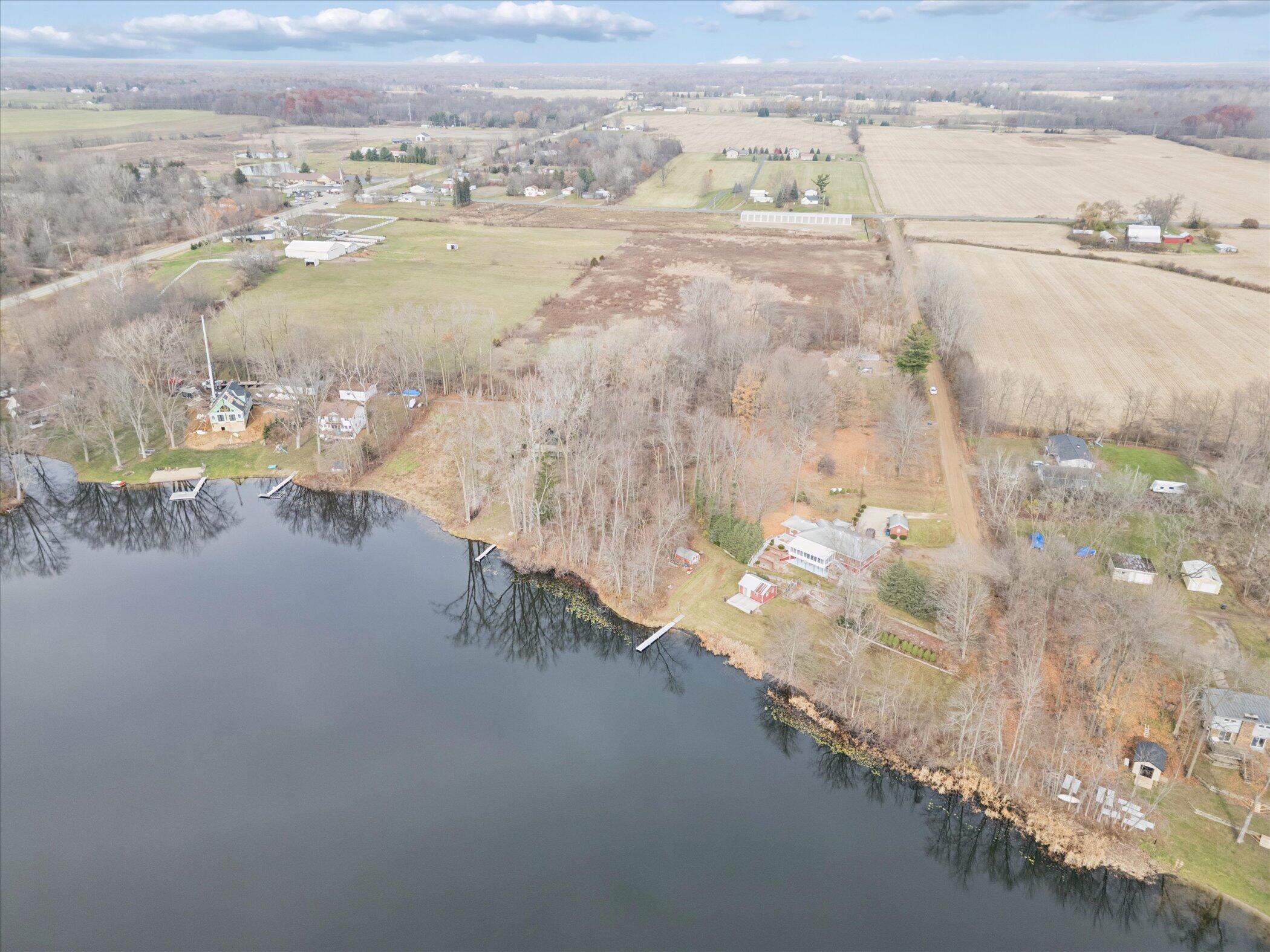 Image 4: 32nd St Allegan